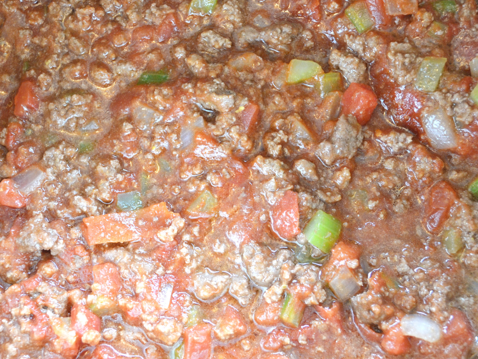 sloppy joes with tomato sauce cooking