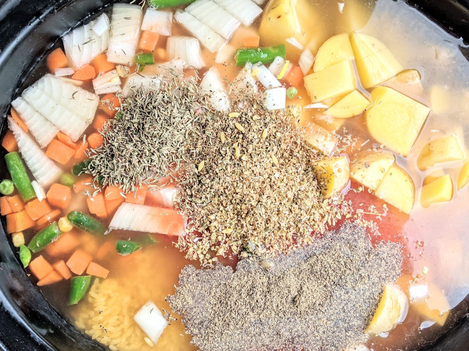 ingredients for minestrone soup in slow cooker