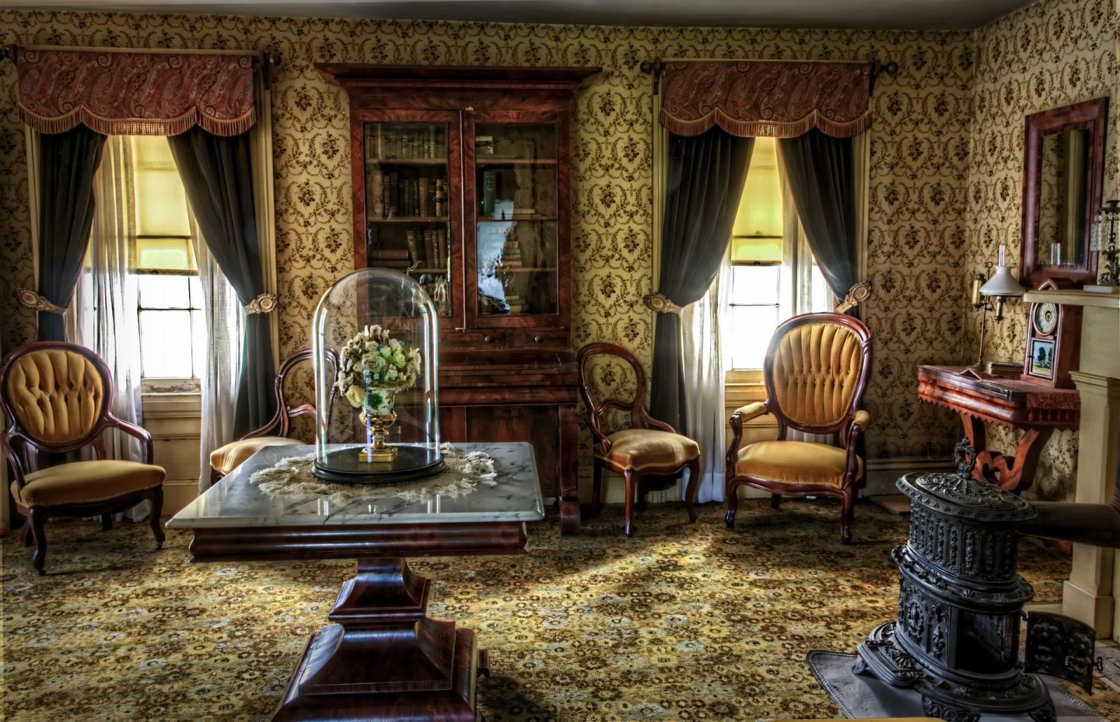 fancy historical victorian living room